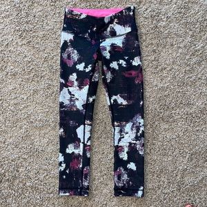 Lululemon wonderunder Capri leggings